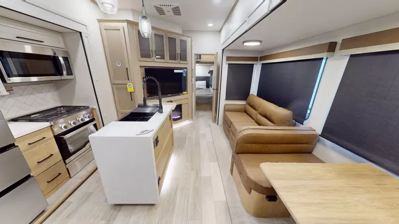 Sierra Fifth Wheels Main Room